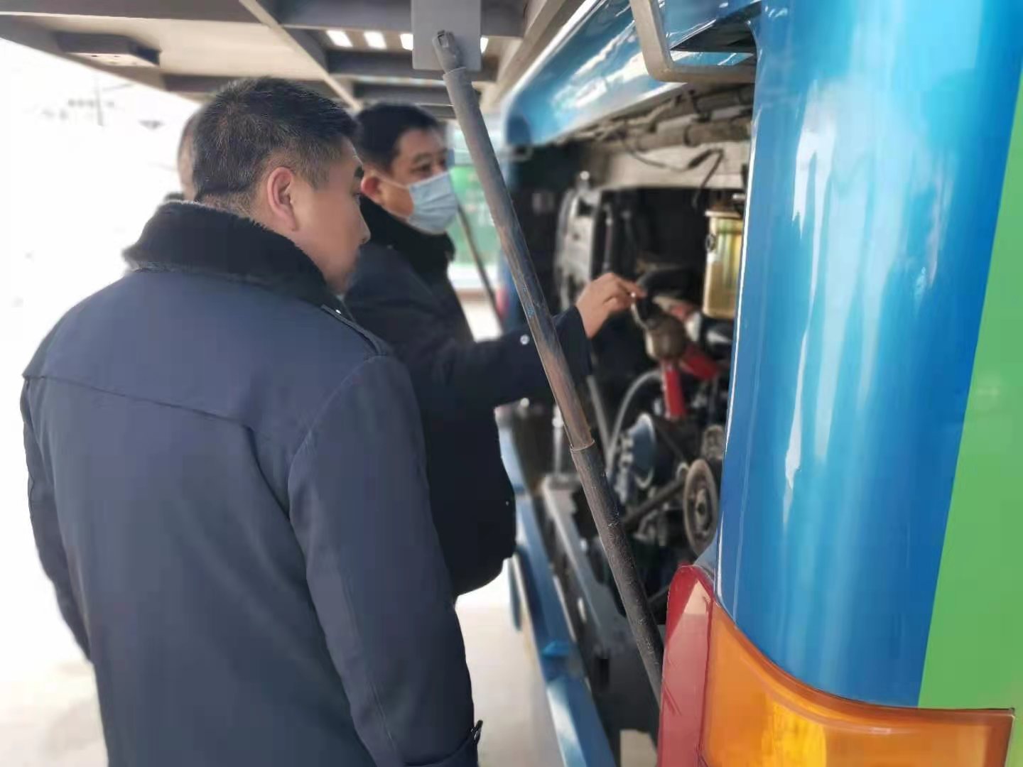 治隱患、防事故、保安全 公交集團公交事業(yè)一部開(kāi)展事故隱患排查月綜合大檢查，筑牢安全生產(chǎn)大堤